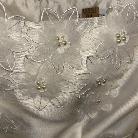 COPY - Elliatt elder dress size m worn once and dry cleaned - Picture 2 of 4